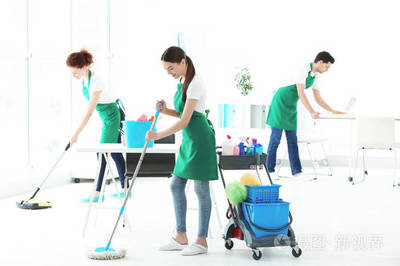 清洁服务团队工作
